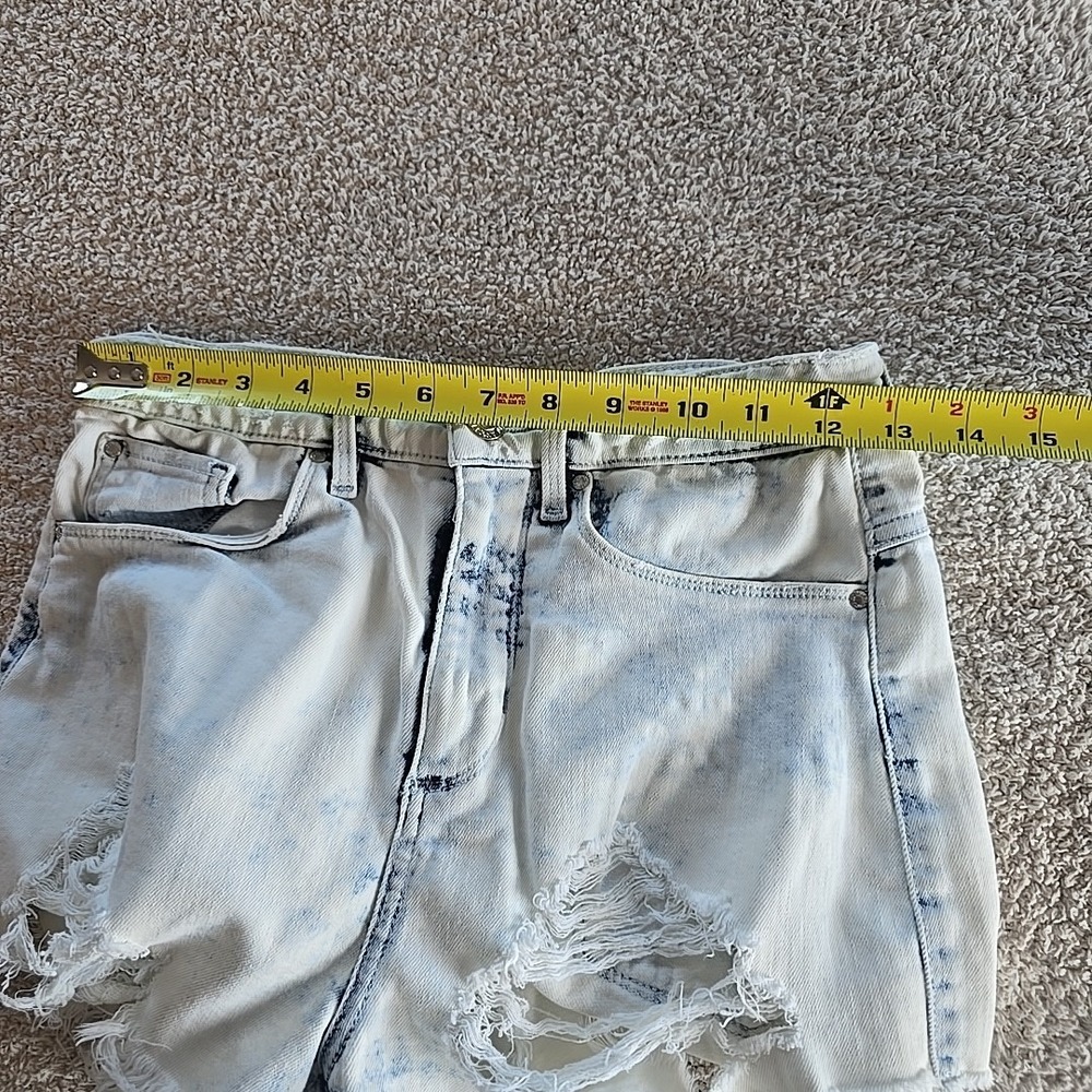 Guess Towel Bleached Denim Shorts Distressed Acid Wash Rough Hem Sz 28 Y2K 90s - Picture 14 of 16